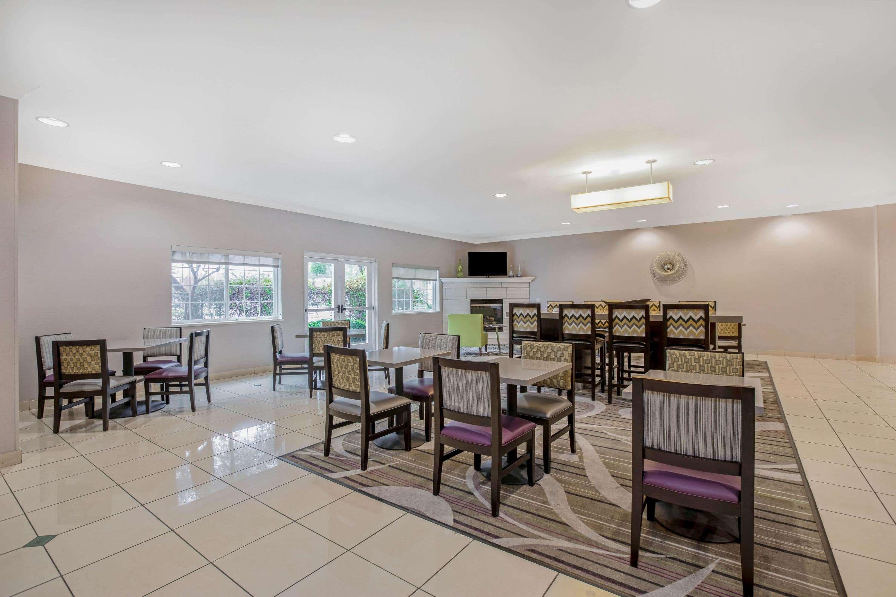 Отель La Quinta By Wyndham Modesto Salida Экстерьер фото